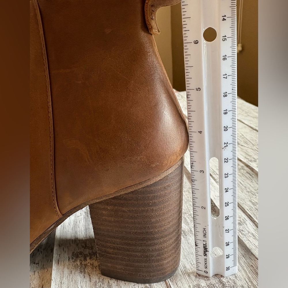 NEW w/o Tags B P Lance Brown Leather Block Heel Bootie Women's Size 8 - Picture 9 of 9